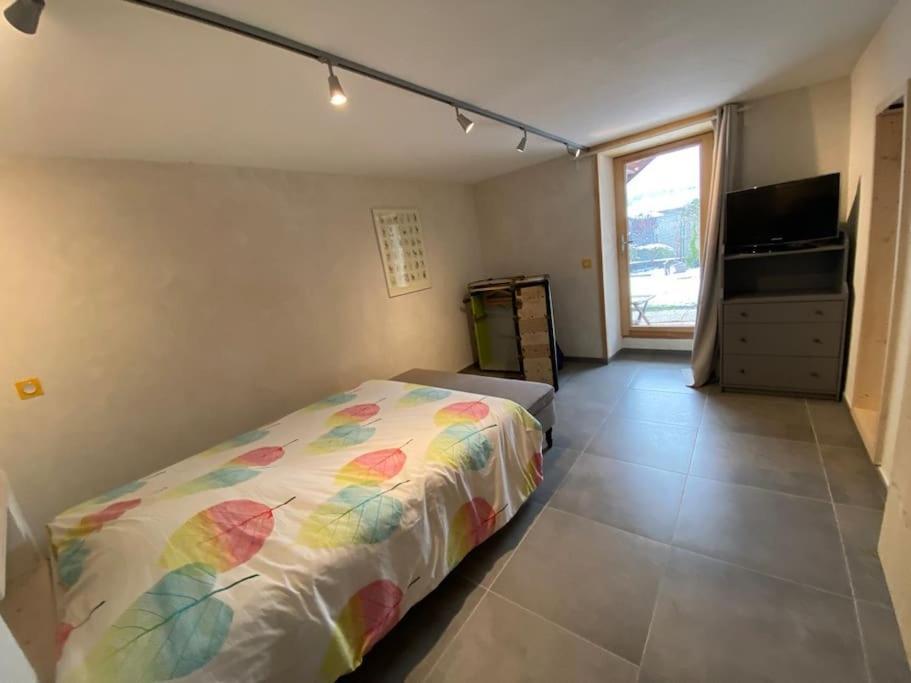 Dans Hameau, Pres Des Pistes Logement De Plein Pied Au Calme 塔南日 外观 照片